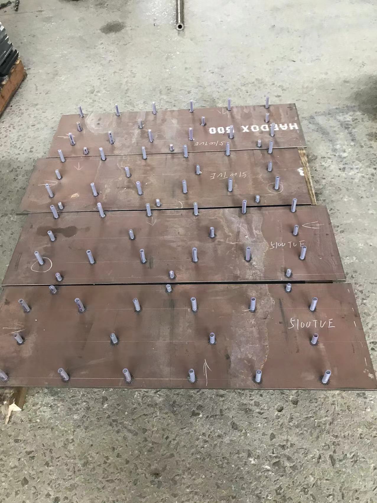 沃尔沃摊铺机悍达耐磨熨平板底板