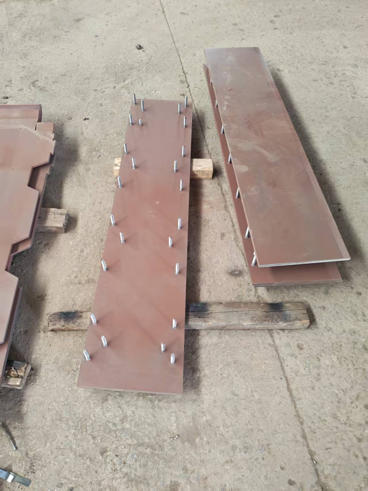 摊铺机悍达输料底板